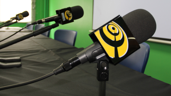 basauri_elecciones_2011_candidatos_partidos_debate_micros