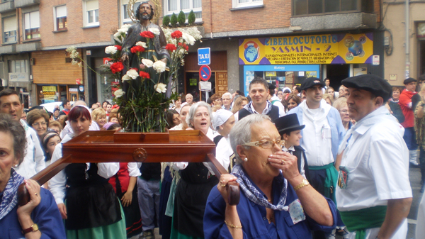 basauri_sanfaustos_2011_precision_santo