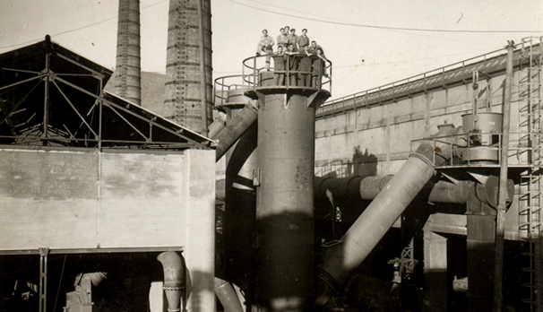 basauri_basconia_fabrica_chimenea_obreros