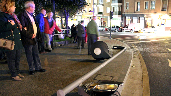 basauri_calle_nagusia_2014_farola_autobus