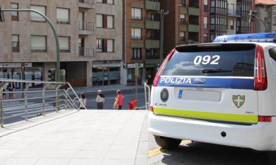 basauri_policia_municipal_2013_coche