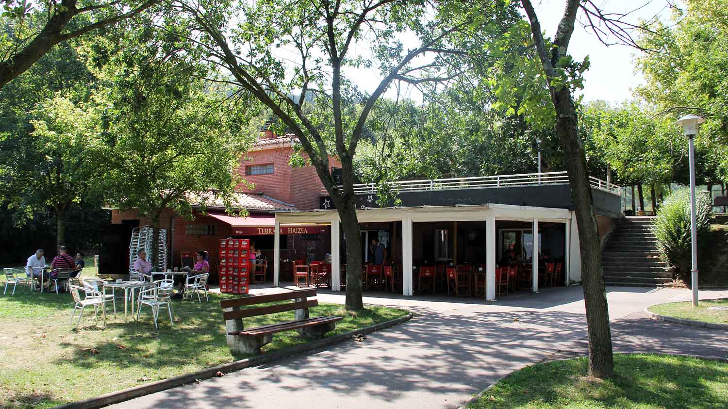 basauri iruaretxeta 2015 bar terraza
