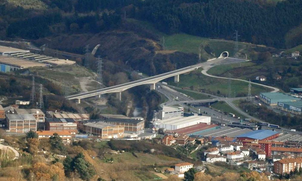 basauri tav zaratamo 2014