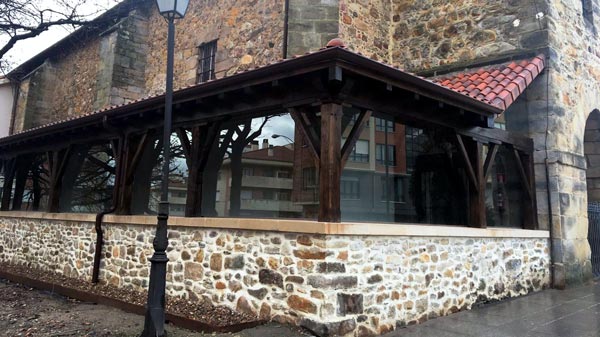 basauri san miguel 2016 iglesia portico