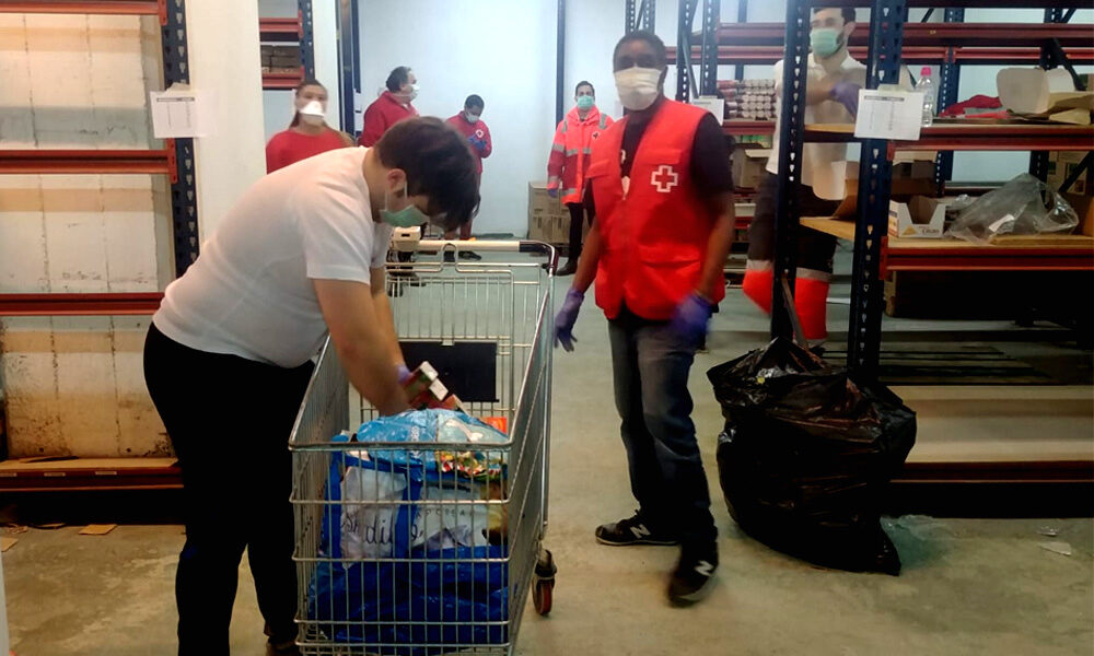 cruz roja reparto alimentos