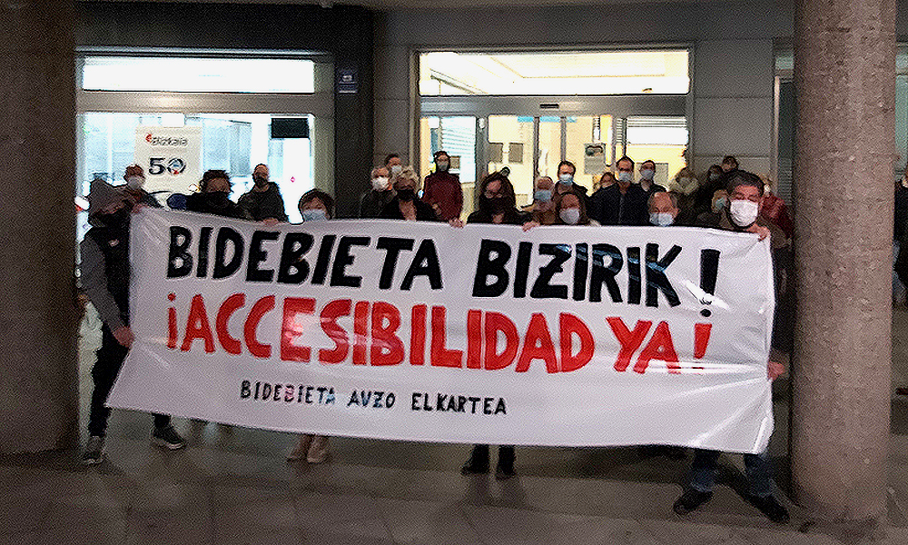 ascensor vecinos bidebieta