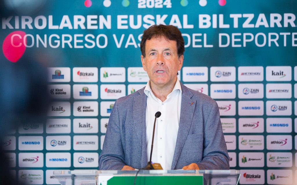 Asier Iragorri, durante la presentación del Congreso Vasco de Deporte / KEB-CVD